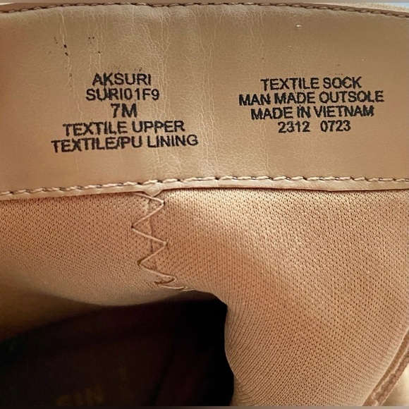 NEW w/o box Anne Klein Suri High Heel Bootie in Sand Faux Suede Women's Size 7 - Picture 4 of 12